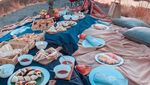 Begini Serunya Kulineran Kirana Larasati di Pinggir Pantai