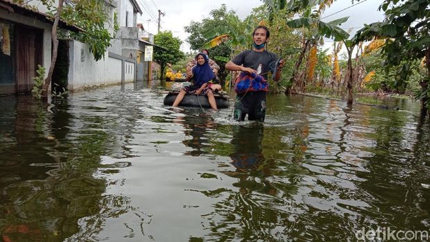 Kondisi terkini banjir di Desa Jati Wetan Kecamatan Jati, Kudus, Sabtu (13/2/2021).