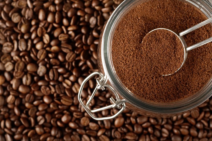 lebih baik biji kopi atau kopi bubuk