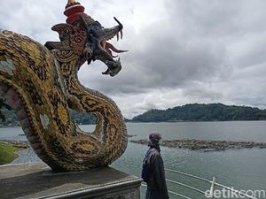 Cerita Legenda Naga Baruklinting di Balik Fenomena Gas Belerang Telaga Ngebel