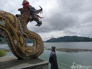 Cerita Legenda Naga Baruklinting di Balik Fenomena Gas Belerang Telaga Ngebel