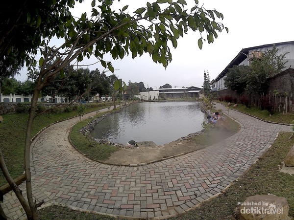 Danau Taman Cinta Masjid