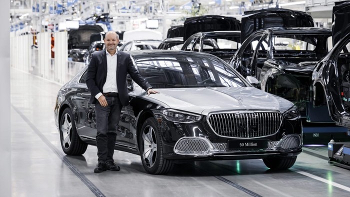 Mercedes-Benz Catat Produkso ke-50 Juta Mercedes-Benz mencapai produksi mobil ke-50 juta.