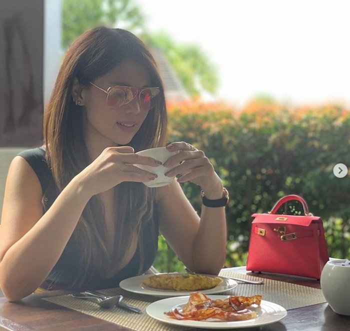 Mewah! 'Crazy Rich' PIK, Helena Lim Hobi Makan di Paris dan Bali Mewah! 'Crazy Rich' PIK, Helena Lim Hobi Makan di Paris dan Bali