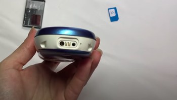 Chipsetnya menggunakan ARM9 berkecepatan 104 MHz dipadukan dengan memori internal 4 MB. Foto: Unwired