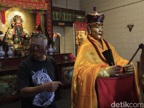 Patung dewa atau rupang Can Kui Zu Shi di Vihara Dharma Ramsi, Kota Bandung.