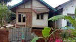 Pergeseran Tanah Bikin Rumah di Sukabumi Ini Menggantung