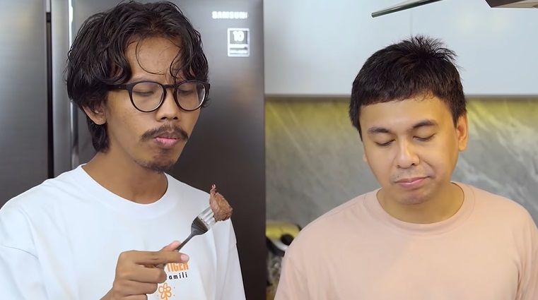 raditya dika masak daging 70 ribu vs 500 ribu