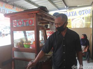 Jatuh Bangun Djunaedi Pertahankan Warung Soto Lamongan di Tengah Pandemi