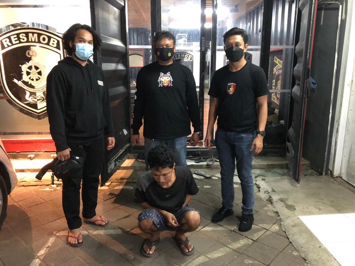Tikam Polisi karena Tak Terima Ditegur Bonceng Tiga, Usman Dicokok. (Dok Polda Sulsel)