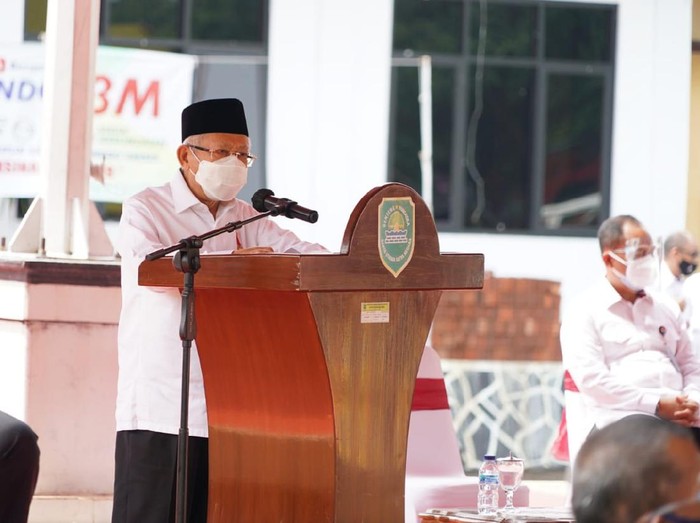 Wapres Maruf Amin meninjau lokasi banjir di pantura Jabar