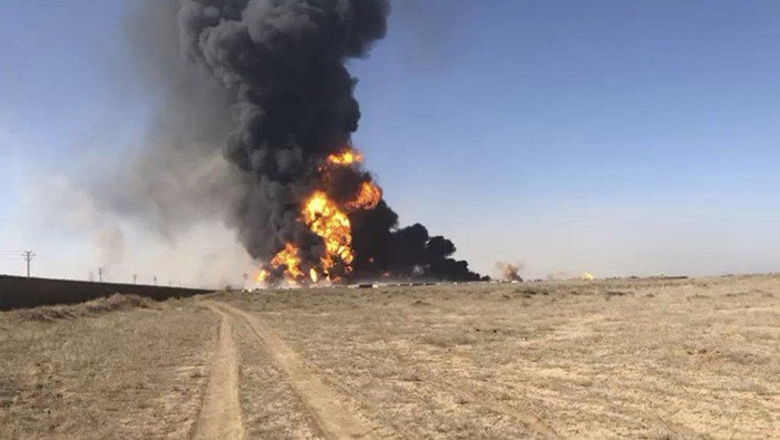 Ledakan mobil tangki di Afghanistan