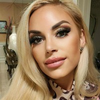 Marcela mengaku bahwa secara genetik dia sehat dan bugar. Wanita yang telah memiliki anak berusia 19 tahun itu mengatakan punya imun yang kuat.  Foto: dok. Instagram