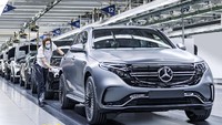 Mobil ke-50 juta ini juga diproduksi di Pabrik Mercedes-Benz yang baru dibuat. Foto: Mercedes-Benz