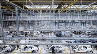 Mercedes sebelumnya mengatakan Maybach S 580 akan mulai dijual pada pertengahan 2021. Masih belum ada harga yang tersedia untuk model tersebut, tetapi versi Maybach S-Class yang akan datang akan dijual mulai dari USD 173.000 atau sekitar Rp 2,4 miliar. Foto: Mercedes-Benz