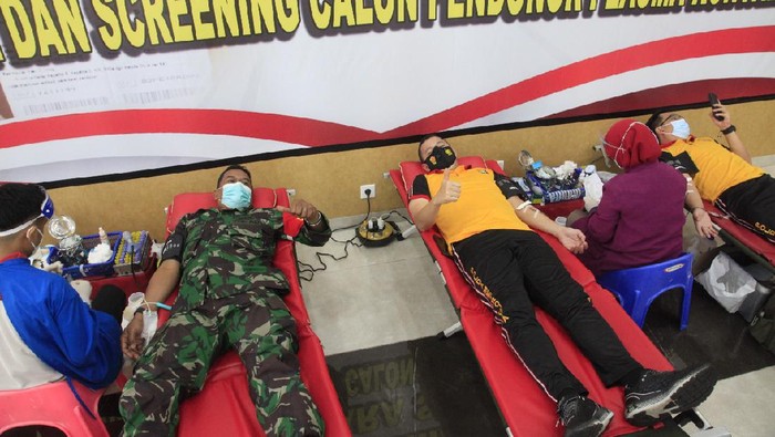 Polisi Bandara Soekarno-Hatta Donor Plasma Konvalesen