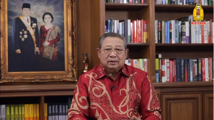 Presiden ke-6 Susilo Bambang Yudhoyono di acara perayaan imlek virtual