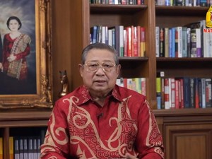 SBY Unggah Lukisan Pemandangan Grand Canyon AS di Kanvas Besar