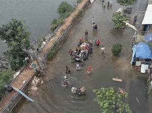 11 Lokasi Banjir di Pulau Jawa, Traveller Harap Hati-hati!