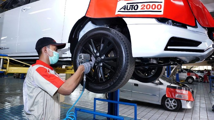 Velg mobil bisa pecah gara-gara tekanan angin ban kurang