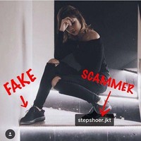 Salah satu selebgram ternama, Awkarin sempat membuat heboh karena kedapatan menggunakan sepatu Adidas Yeezy palsu. Hal itu dibocorkan oleh akun Instagram @yeezybusta. Foto: Instagram