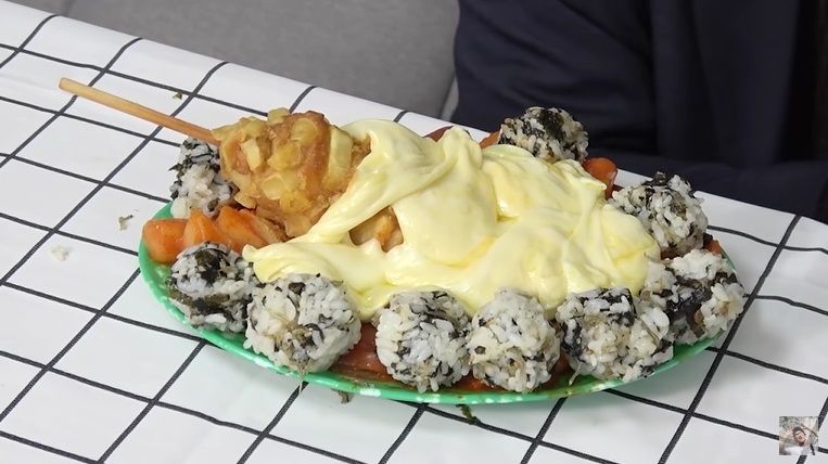 cara makan tteokbokki ala orang Korea