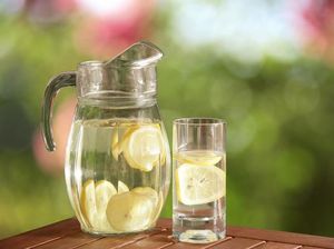 5 Cara Mudah Detoks Tubuh dalam Sehari Usai Makan Banyak
