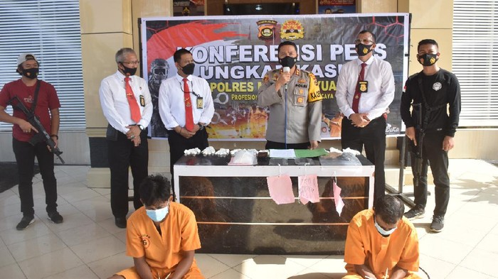Dua pria jaringan bandar narkoba Riau ditangkap di Musi Banyuasin, Sumsel. Sabu seberat 513 gram atau senilai Rp 250 juta disita (dok Istimewa)