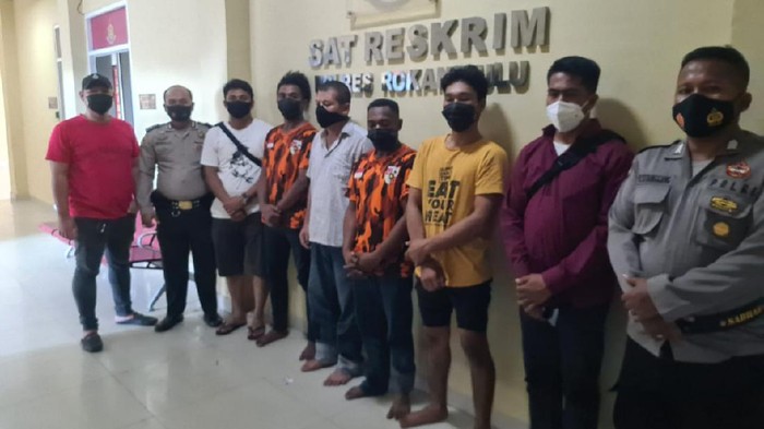 Enam orang ditetapkan sebagai tersangka perusakan. Kasus diawali dari bentrok dua ormas di Rokan Hulu, Riau (dok Istimewa)