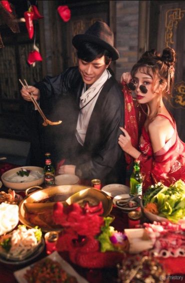 foto pernikahan tema hot pot dan boba