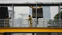 Setelah dicat ulang, diharapkan tidak ada lagi tangan-tangan jahil yang mencoret-coret JPO tersebut.