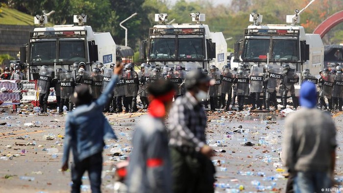 Kedubes Negara Barat Memperingatkan Militer Myanmar untuk Hindari Kekerasan