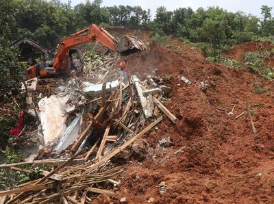 Potret Longsoran Gunung Wilis Nganjuk yang Timbun 16 Orang
