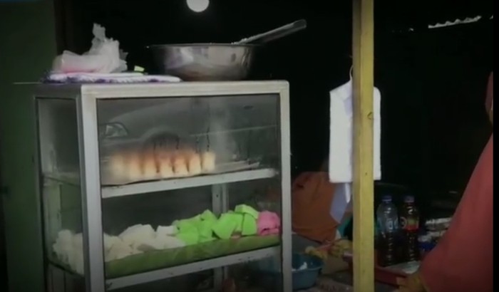 Rela Antre Demi Serabi Sugio yang Empuk Harum Ini