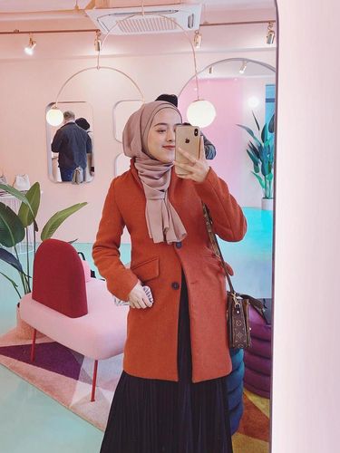 Kisah Wanita Bikin Online Shop Hijab Modal Rp 700 Ribu Kini Sering Sold Out