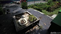 Lokasi toilet tak terurus tersebut tepatnya berada di Jalan MT Haryono.
