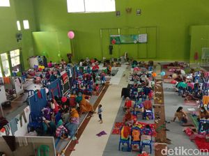 Curahan Hati Pengungsi Banjir yang Sudah 2 Pekan Ini Melanda Kudus