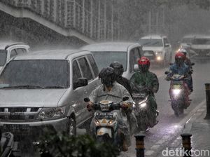 Cuaca Ekstrem di Jabodetabek, Dokter Paru Minta Waspada Penyakit Pernapasan