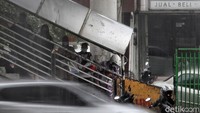 Menurut BMKG, musim hujan di Jakarta masih akan terus berlanjut hingga Februari.