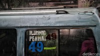 Menurut BMKG, hujan ringan akan mengguyur wilayah Jakarta Selatan dan Jakarta Timur siang ini.