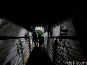 Waspada! Musim Hujan Masih Berlanjut di Jakarta
