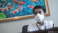 Pimpinan Cabang BRI Blitar, Yulizar Verda Febrianto,  menyatakan akan terus menggairahkan ekonomi para peternak ayam layer di Blitar seperti memberikan bantuan permodalan usaha kepada sebagian besar peternak lewat KUR (Kredit Usaha Rakyat).