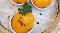 Makanan mungil satu ini bertema Gudetama. Ada tiga porsi makanan yang dipamerkan Bella. Foto: instagram @bella_lee18