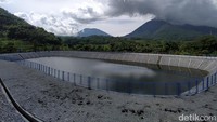 Embung terbentuk oval mampu menampung air sebanyak 14.000 meter kubik. Diperkirakan embung ini nantinya mampu mengairi lahan pertanian seluas 45 hektar.