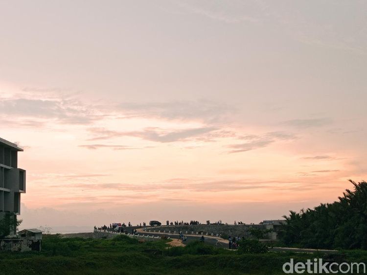 Foto: Jembatan Baru Buat Nikmati Sunset Cantik Pangandaran