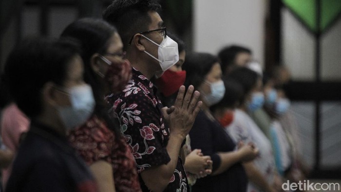 Pelaksanaan ibadah misa Rabu Abu di Yogyakarta digelar dengan terapkan protokol kesehatan yang ketat. Hal itu dilakukan guna mencegah penyebaran virus Corona.