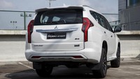 Juga dengan desain baru rear combination lamp yang lebih futuristik dan tetap mencirikan identitas Pajero Sport. Foto: Dok. MMKSI