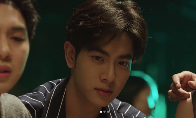 ‘Kembaran’ Jin BTS masih berstatus mahasiswa. Ia mengambil jurusan Kedokteran Hewan di Universitas Chulalongkorn, Thailand. Foto: Instagram mixxiw