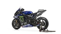 Mesin dikawinkan dengan transmisi enam percepatan tipe cassette dengan menyediakan rasio gir alternatif. Gabungan mesin dan transmisi itu mampu membuat motor menyemburkan tenaga hingga 240 daya kuda. Foto: Dok. Monster Energy Yamaha MotoGP