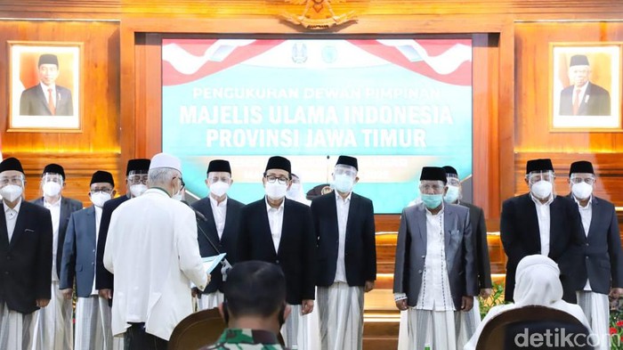 pengukuhan dan pelantikan MUI Jatim